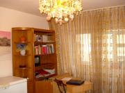 Apartament cu 3 camere de
 vanzare in zona Cioceanu