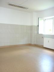 Inchiriere spatiu comercial in Ploiesti Cantacuzino pretabil cabinete 