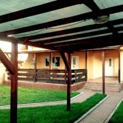 Casa-vila de inchiriat in zona Bucov-Mica Roma