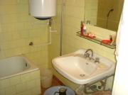 Vanzare casa cu 3 camere in Zona Sala Sporturilor