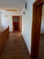 Casa-vila de vanzare in Bucov