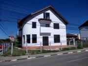 Inchiriere casa 4 camere in Valenii de Munte